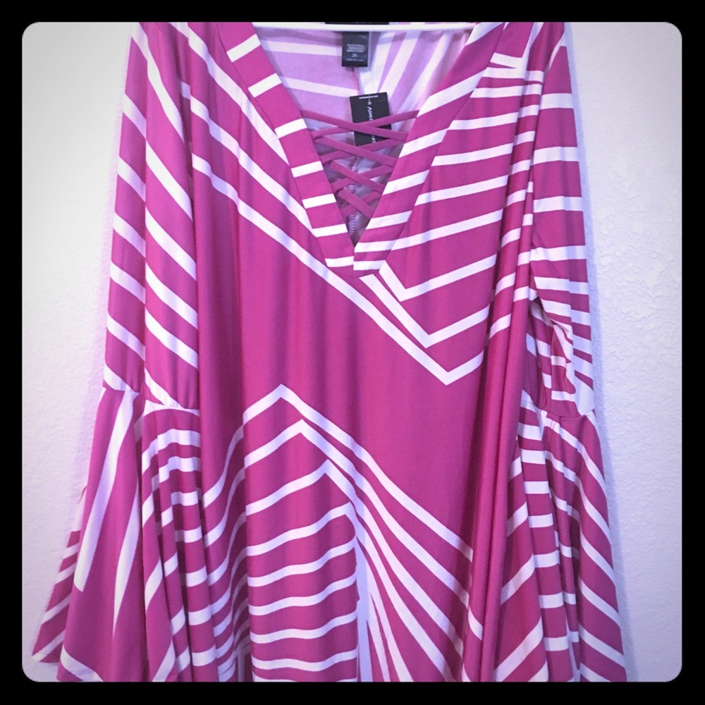 NWT pink and white blouse by Ashley Stewart